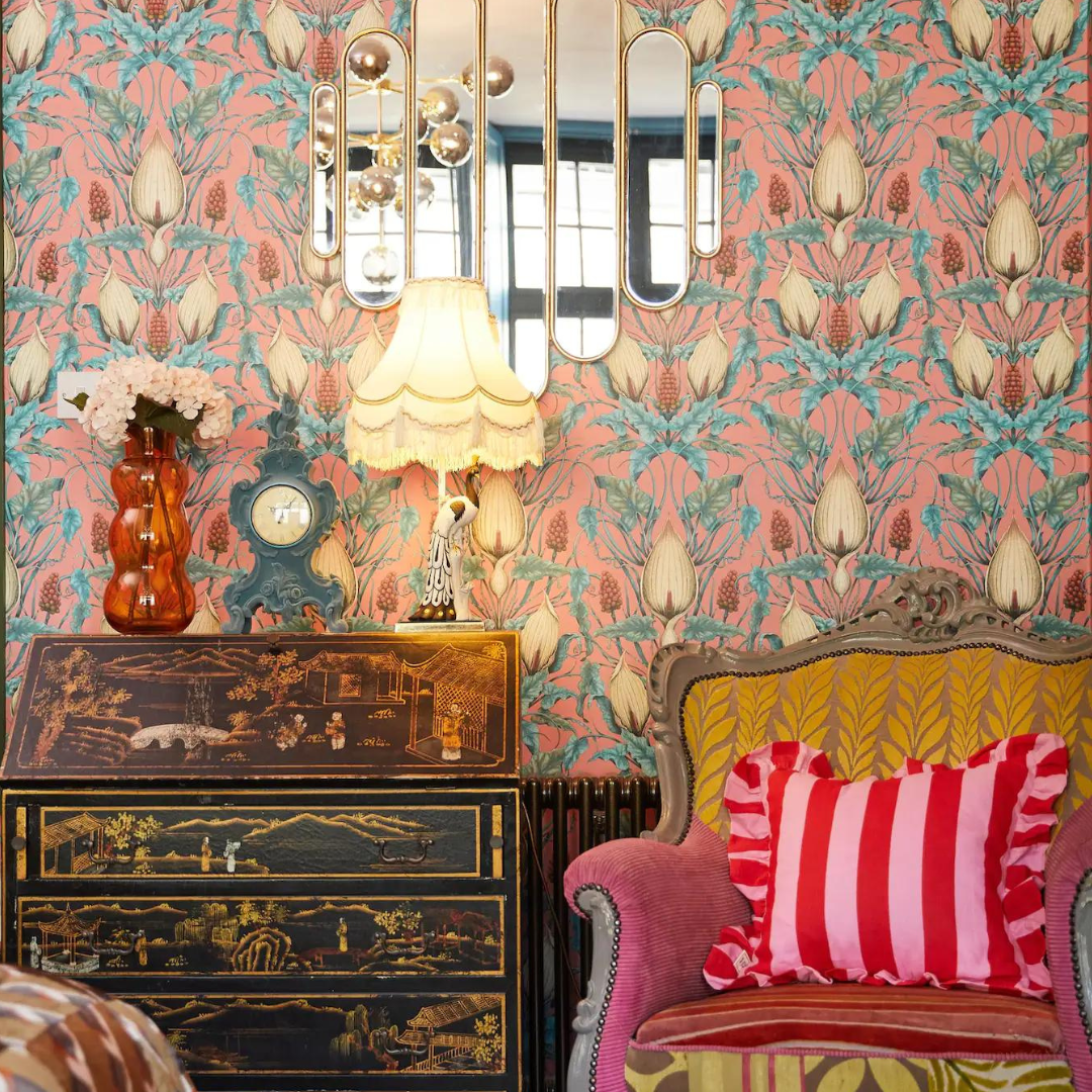 Nicola Gill, Old Stout House, Rye, Living Room Lords and Ladies wallpaper in Penicillin Pink, Vintage mirrow and antique furniture