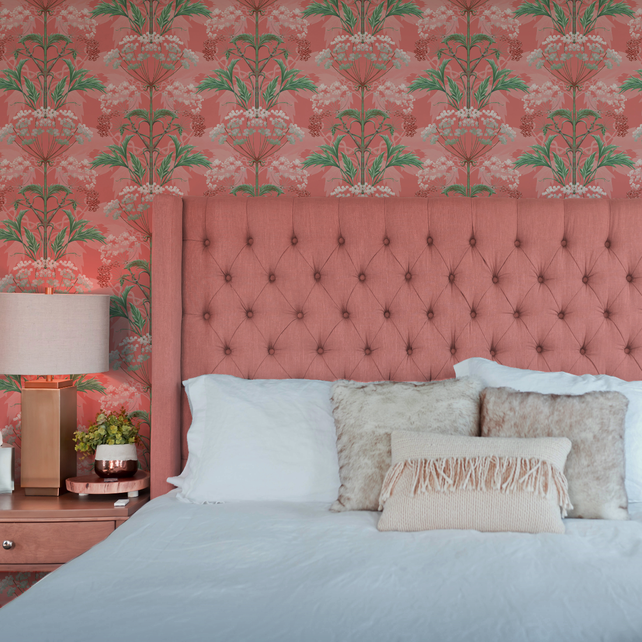 Hemlock Wallpaper in Pimpernel Pink